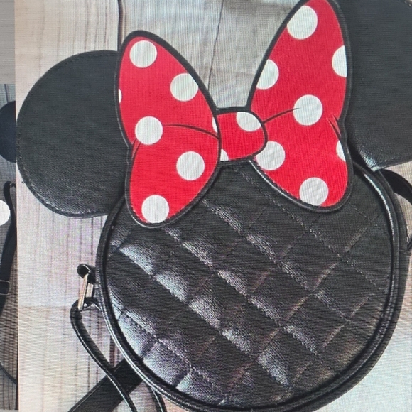 Minnie Mouse Quilted Crossbody Bag - Picture 2 of 6